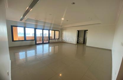 Apartment - 2 Bedrooms - 3 Bathrooms for sale in West Porto Drive - Porto Arabia - The Pearl Island - Doha Apartment - 2 Bedrooms - 3 Bathrooms for sale in West Porto Drive - Porto Arabia - The Pearl Island - Doha