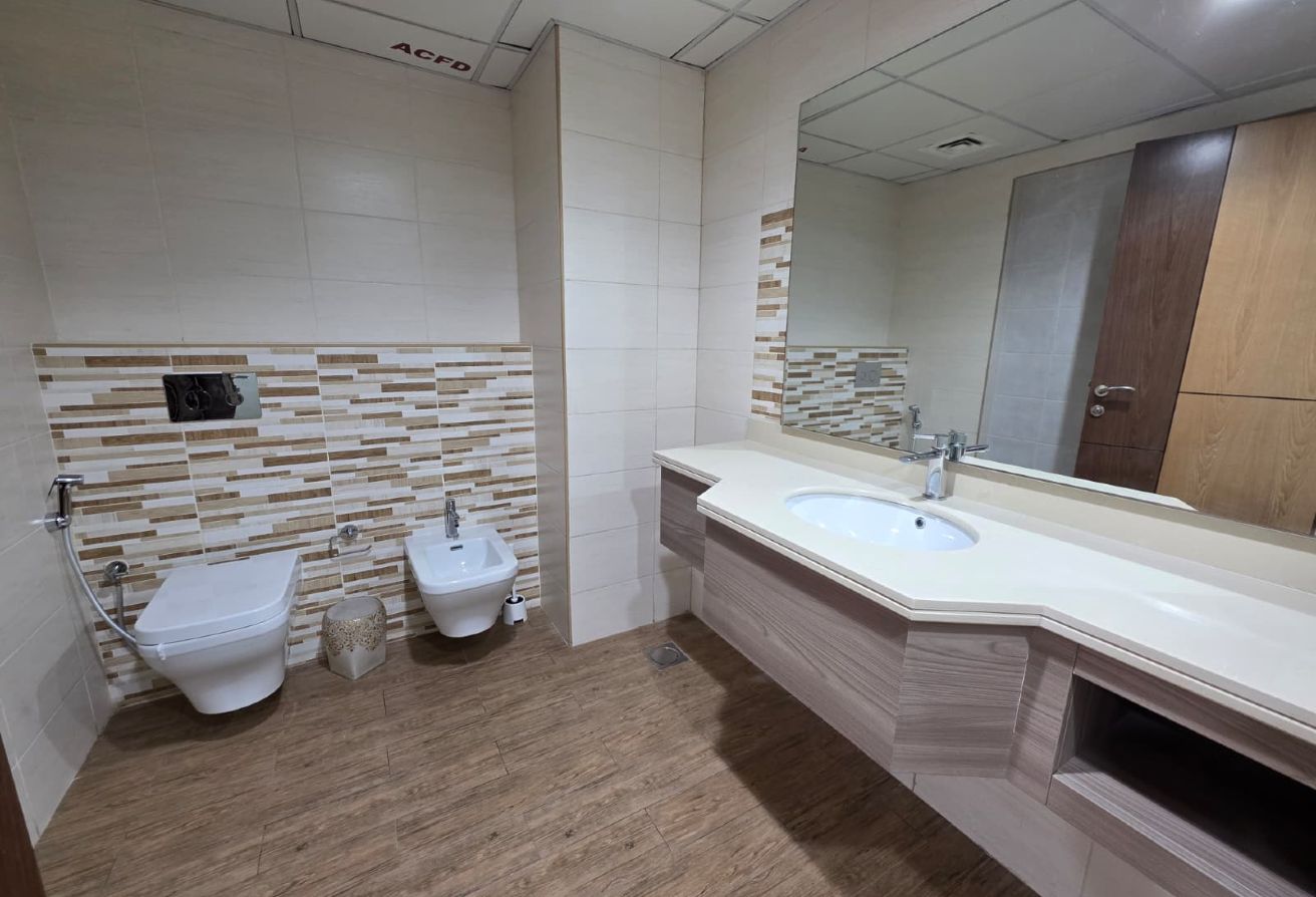 1 BR Furnished Apartment with Water View in Lusail thumbnail 6