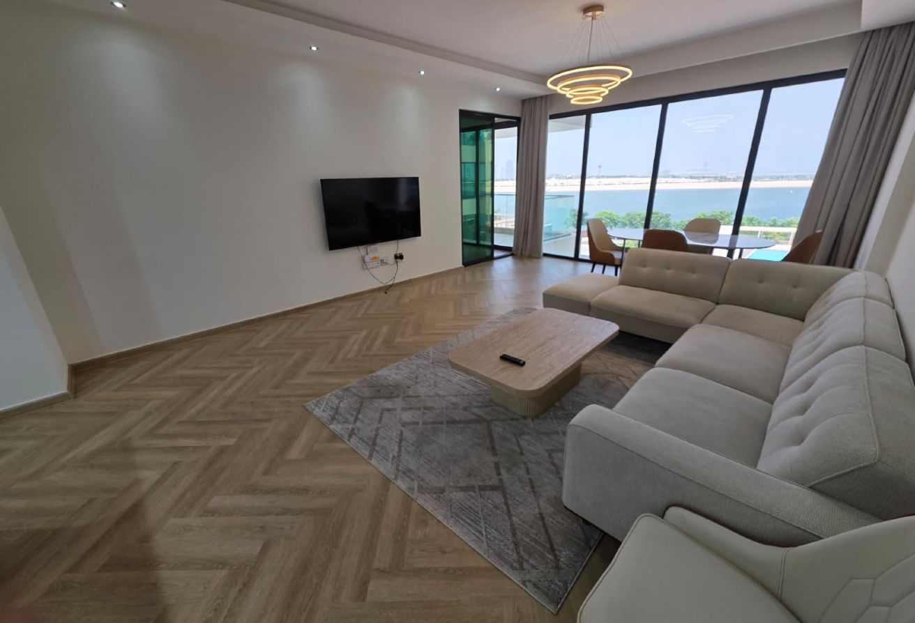 1 BR Furnished Apartment with Water View in Lusail thumbnail 7
