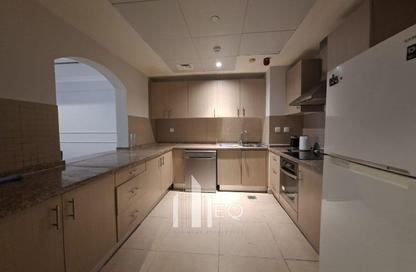 Apartment - 1 Bedroom - 2 Bathrooms for rent in West Porto Drive - Porto Arabia - The Pearl Island - Doha