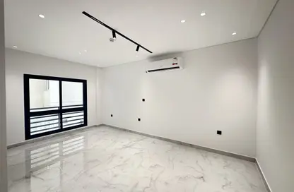 Apartment - 2 Bedrooms - 2 Bathrooms for rent in Al Muntazah Street - Al Muntazah - Doha