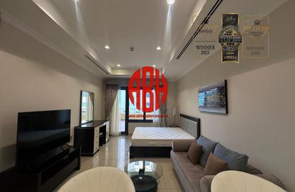 Apartment - Studio - 1 for rent in East Porto Drive - Porto Arabia - The Pearl Island - Doha