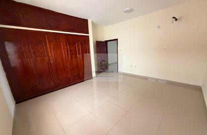 Apartment - 2 Bedrooms - 2 Bathrooms for rent in Al Mansoura - Al Mansoura - Doha