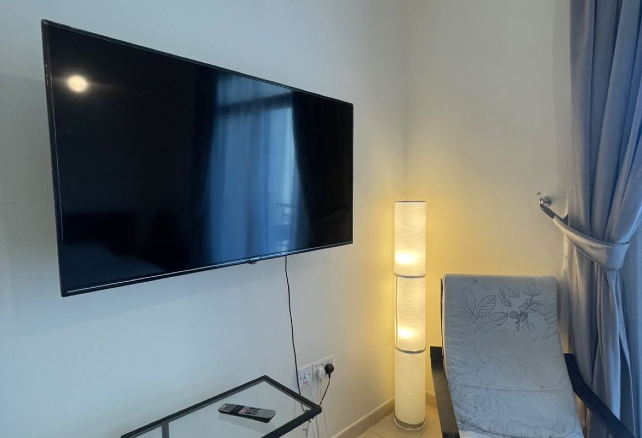 Spacious Studio|Including Bills|Fully Furnished thumbnail 3