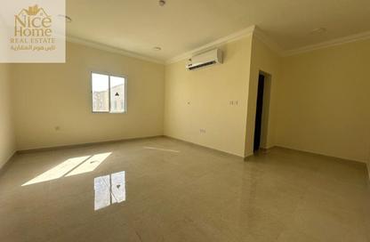Villa - 6 Bedrooms - 5 Bathrooms for rent in Al Kheesa - Umm Salal Mohammed Villa - 6 Bedrooms - 5 Bathrooms for rent in Al Kheesa - Umm Salal Mohammed