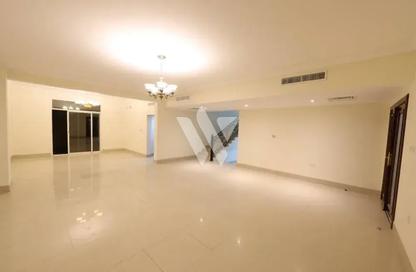 Villa - 4 - 5 for rent in Souk Al gharaffa - Al Gharrafa - Doha Villa - 4 - 5 for rent in Souk Al gharaffa - Al Gharrafa - Doha
