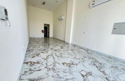Retail - Studio - 1 Bathroom for rent in Al Azizia Street - Al Aziziyah - Doha
