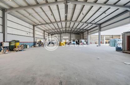 Warehouse - Studio - 1 for rent in East Industrial Street - Birkat Al Awamer - Al Wakra