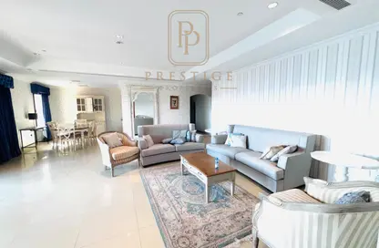 Apartment - 2 Bedrooms - 3 Bathrooms for rent in Porto Arabia - The Pearl Island - Doha