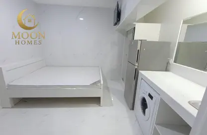Apartment - 1 Bathroom for rent in Umm Ghuwailina 4 - Umm Ghuwailina - Doha