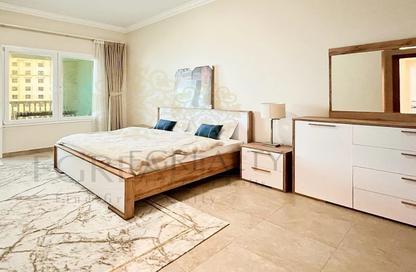 Apartment - 2 Bedrooms - 3 Bathrooms for rent in East Porto Drive - Porto Arabia - The Pearl Island - Doha