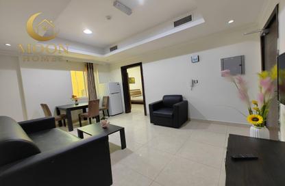 Apartment - 1 Bedroom - 2 Bathrooms for rent in Umm Ghwailina Comm - Umm Ghuwalina - Umm Ghuwailina - Doha