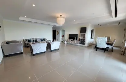 Apartment - 3 Bedrooms - 3 Bathrooms for rent in East Porto Drive - Porto Arabia - The Pearl Island - Doha