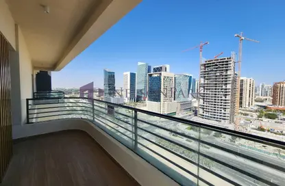 Apartment - 1 Bedroom - 2 Bathrooms for sale in Marina Tower 21 - Marina District - Lusail