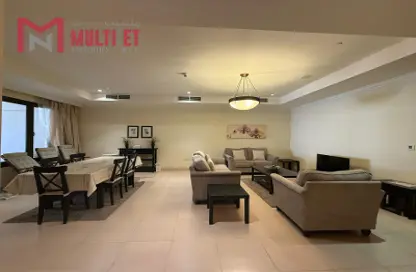 Apartment - 2 Bedrooms - 3 Bathrooms for rent in West Porto Drive - Porto Arabia - The Pearl Island - Doha