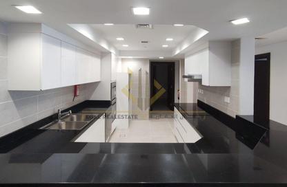 Apartment - 2 Bedrooms - 4 Bathrooms for rent in Viva West - Viva Bahriyah - The Pearl Island - Doha