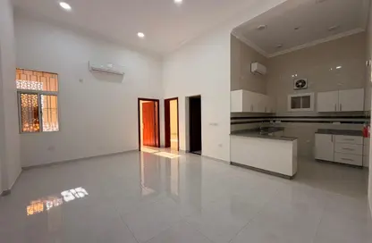Apartment - 2 Bedrooms - 1 Bathroom for rent in Salwa Road - Al Aziziyah - Doha