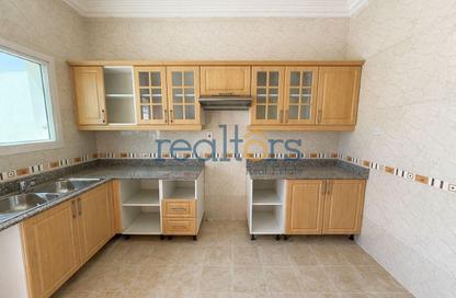 Apartment - 5 Bedrooms - 5 Bathrooms for rent in Bu Hamour Street - Abu Hamour - Doha