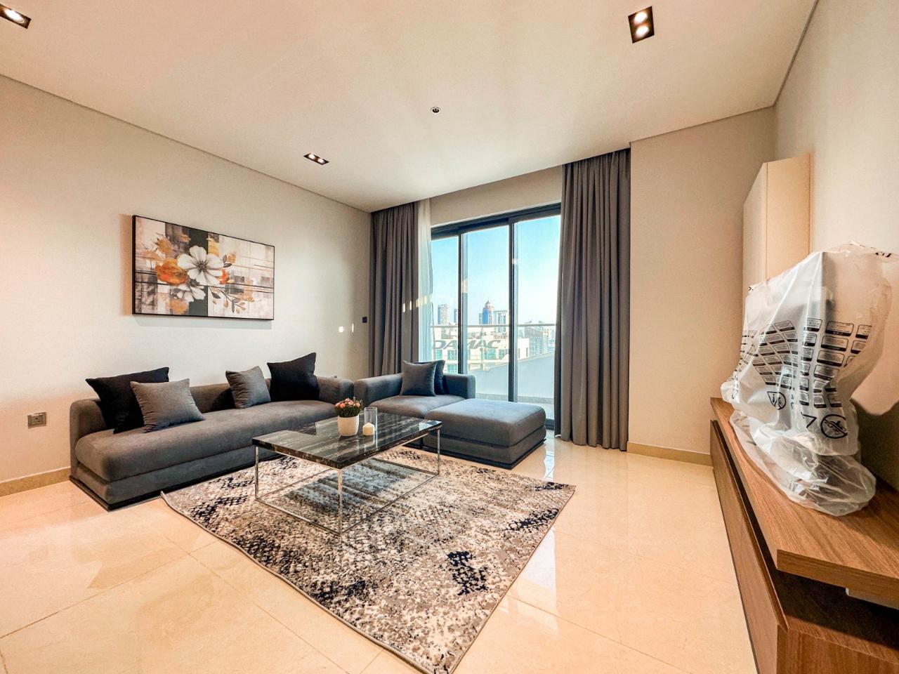 Furnished 2 Bedroom Apartment in Lusail Marina thumbnail 8