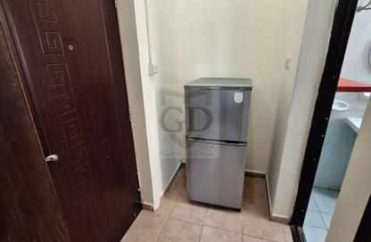 Apartment - Studio - 1 for rent in Mamoura 18 - Al Maamoura - Doha