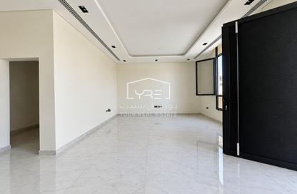 فيلا - 7+ - 7+ للبيع في فلل هزوم - مدينة اللسيل - الوسيل