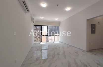 Apartment - 3 Bedrooms - 4 Bathrooms for rent in Fereej Bin Mahmoud North - Fereej Bin Mahmoud - Doha