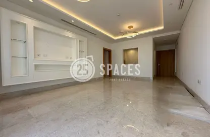 شقة - 2 غرف نوم - 4 حمامات للايجار في حدائق فلورستا - حدائق فلورستا - جزيرة اللؤلؤة - الدوحة