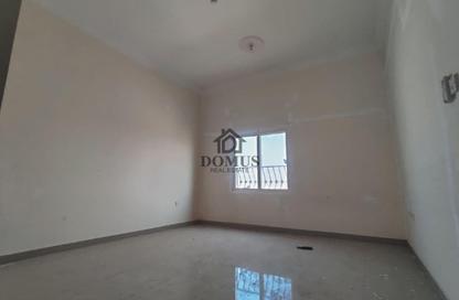 Apartment - 2 Bedrooms - 3 Bathrooms for rent in Tadmur Street - Old Airport Road - Doha