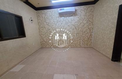 Villa - Studio - 1 Bathroom for rent in Bu Hamour Street - Abu Hamour - Doha