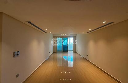 Apartment - 1 - 2 for rent in Viva West - Viva Bahriyah - The Pearl Island - Doha Apartment - 1 - 2 for rent in Viva West - Viva Bahriyah - The Pearl Island - Doha