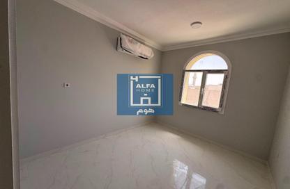 Apartment - 2 Bedrooms - 2 Bathrooms for rent in Bin Omran - Fereej Bin Omran - Doha
