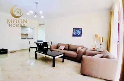 Apartment - 1 Bedroom - 1 Bathroom for rent in Umm Ghwailina Comm - Umm Ghuwalina - Umm Ghuwailina - Doha