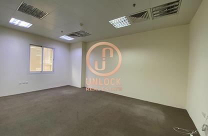 Office Space - Studio - 2 Bathrooms for rent in Ramada Commercial Building - Al Rawabi Street - Al Muntazah - Doha