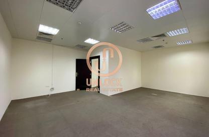 Office Space - Studio - 2 Bathrooms for rent in Ramada Commercial Building - Al Rawabi Street - Al Muntazah - Doha