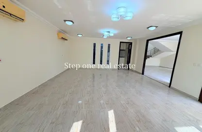 Villa - 5 Bedrooms - 5 Bathrooms for rent in Ain Khaled Villas - Ain Khaled - Doha