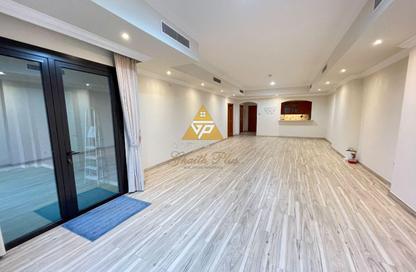 Apartment - 1 - 2 for rent in East Porto Drive - Porto Arabia - The Pearl Island - Doha Apartment - 1 - 2 for rent in East Porto Drive - Porto Arabia - The Pearl Island - Doha