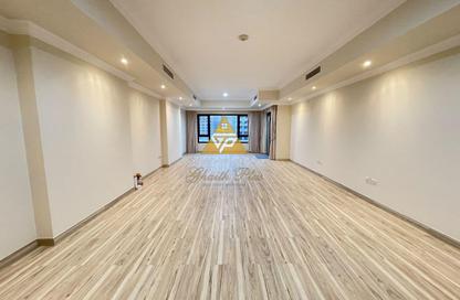 Apartment - 1 - 2 for rent in East Porto Drive - Porto Arabia - The Pearl Island - Doha
