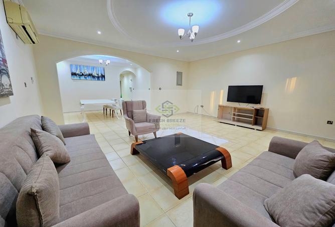 54925812 - Property Main Image