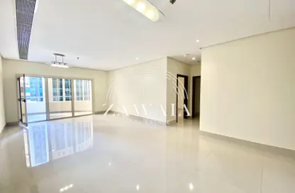 Apartment - 2 Bedrooms - 2 Bathrooms for rent in Lusail Marina Heights - Marina District - Lusail