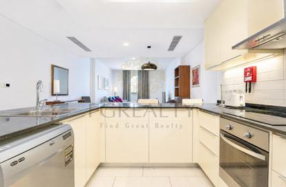 Apartment - 2 Bedrooms - 1 Bathroom for rent in Viva West - Viva Bahriyah - The Pearl Island - Doha