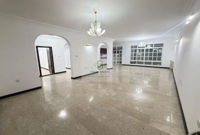 64473830 - Property Image 2