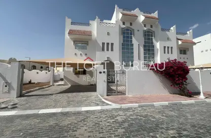 Villa - 3 Bedrooms - 4 Bathrooms for rent in Ain Khaled Villas - Ain Khaled - Doha