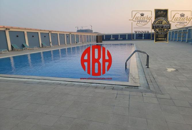 989326 - Property Image 2