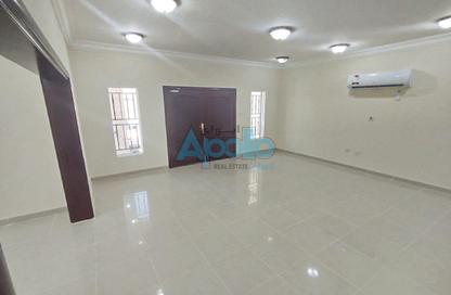 Villa - 4 Bedrooms - 6 Bathrooms for rent in Old Airport Road - Old Airport Road - Doha