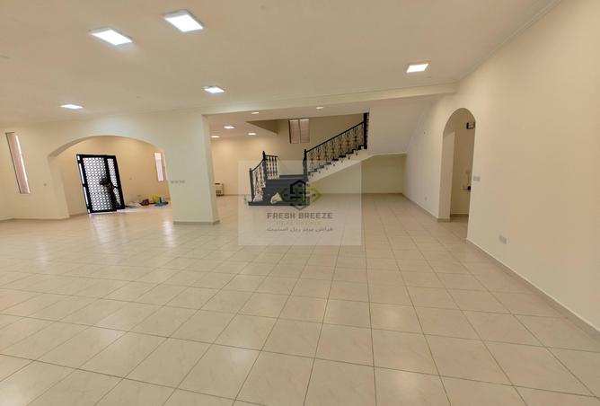 55922421 - Property Image 3