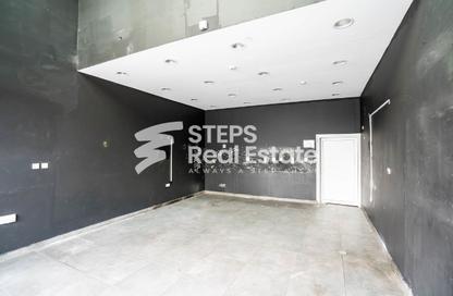Shop - Studio - 1 for rent in Old Airport Road - Old Airport Road - Doha