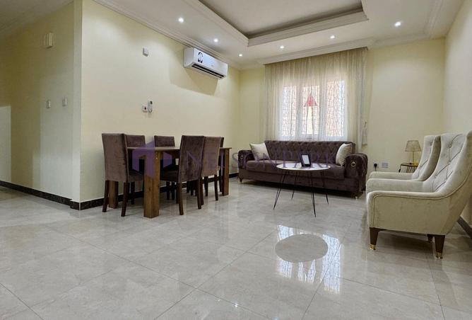 54102652 - Property Main Image