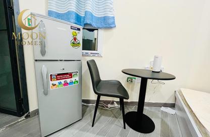 Apartment - Studio - 1 Bathroom for rent in Umm Ghwailina Comm - Umm Ghuwalina - Umm Ghuwailina - Doha