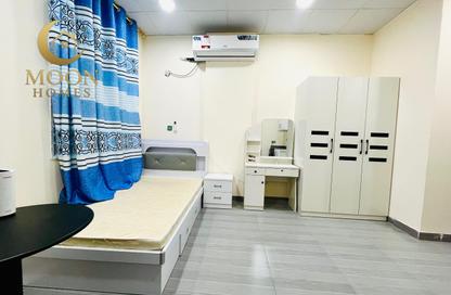Apartment - Studio - 1 Bathroom for rent in Umm Ghwailina Comm - Umm Ghuwalina - Umm Ghuwailina - Doha