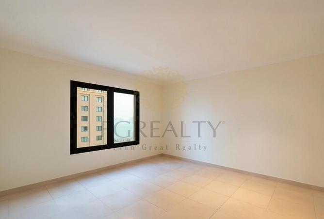 981296 - Property Image 3